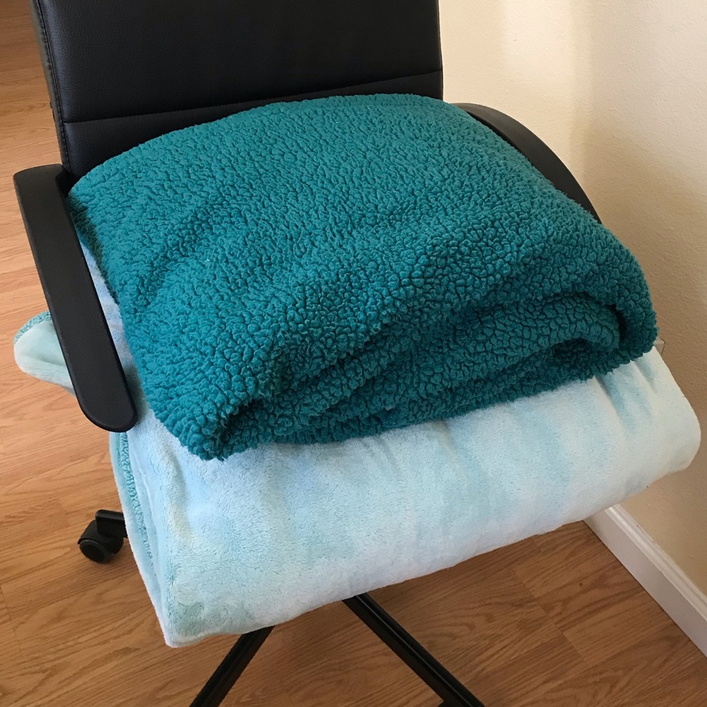 Throw and Queen Blanket